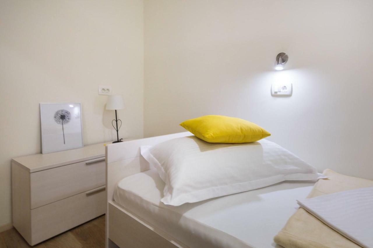 Apartments In זאוסטרוג מראה חיצוני תמונה