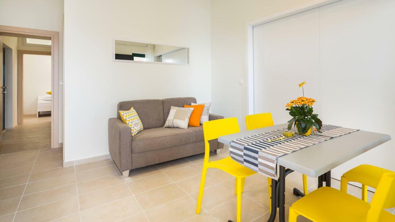 Apartments In זאוסטרוג מראה חיצוני תמונה
