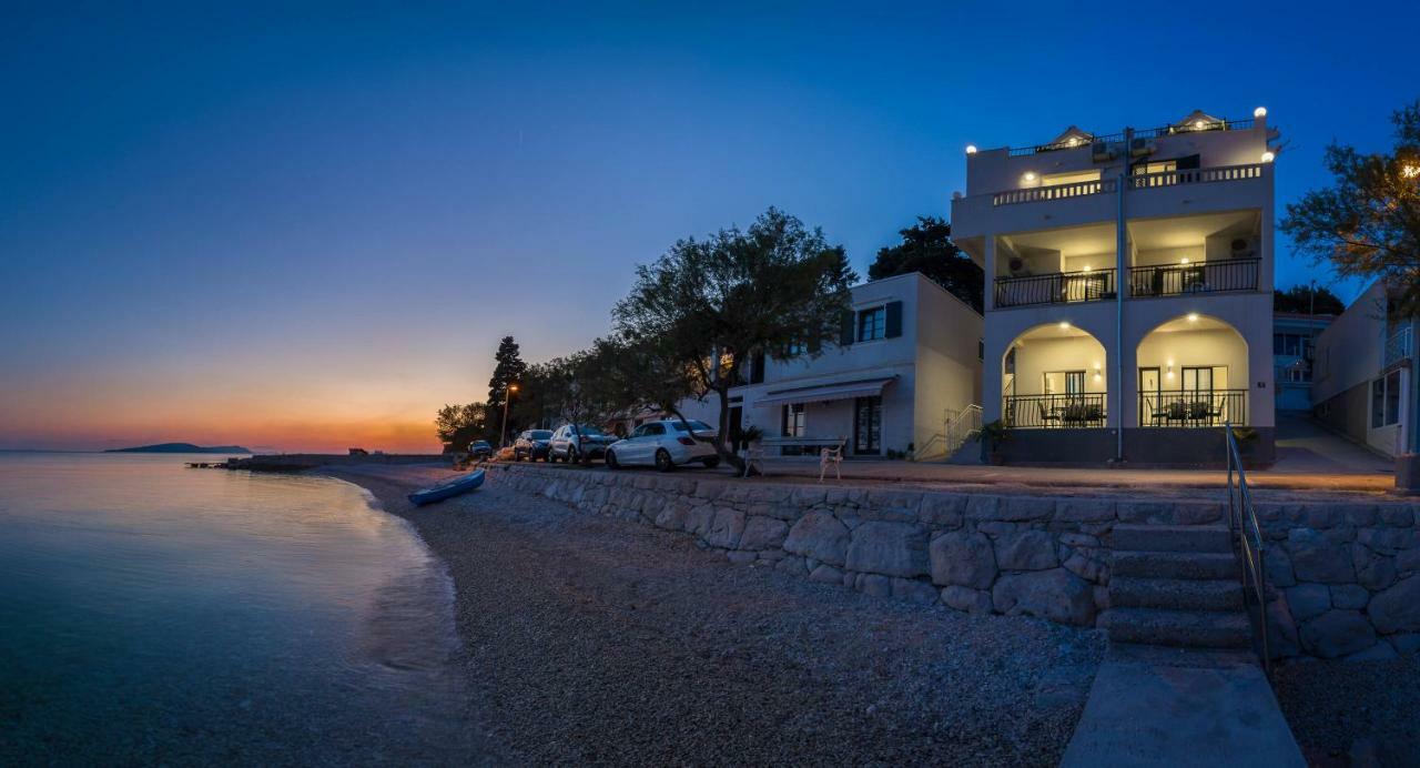 Apartments In זאוסטרוג מראה חיצוני תמונה